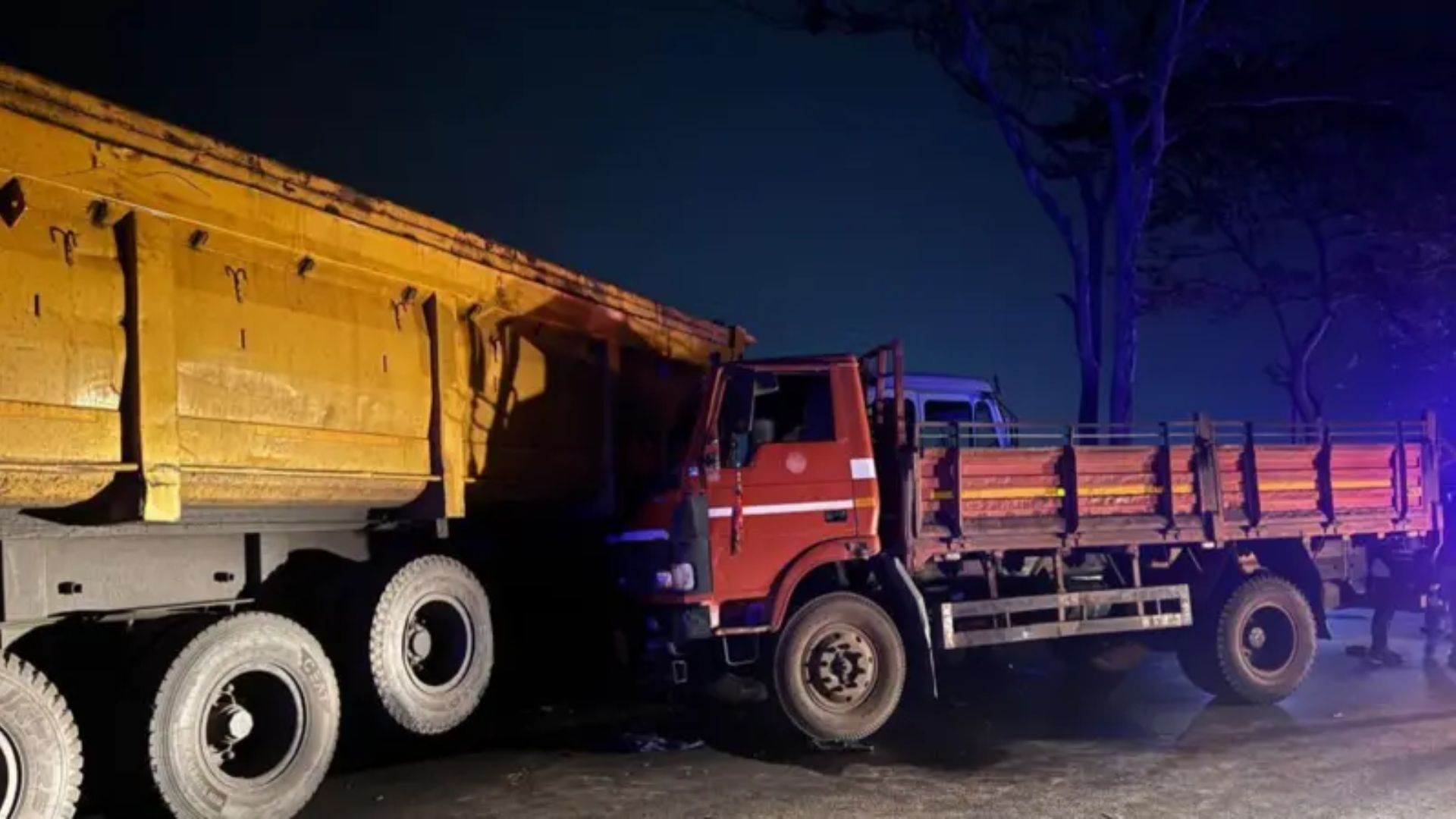 छत्तीसगढ़ में रायपुर के पास भयानक सड़क हादसा, छठी समारोह से लौट रहे 13 लोगों की मौत