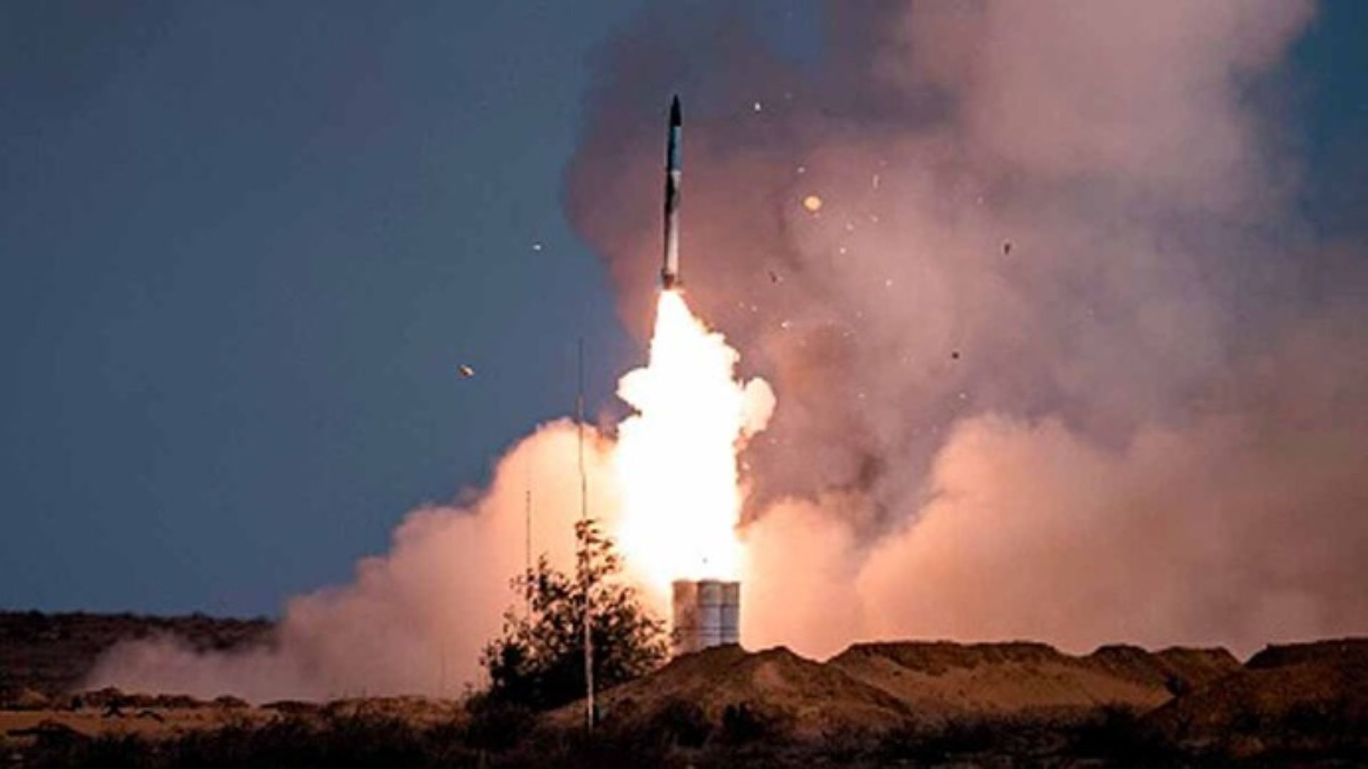 एस-400 ने पाकिस्तानी हमले को किया नाकाम, आधी रात के ड्रोन-मिसाइल हमले को भारत ने किया नष्ट